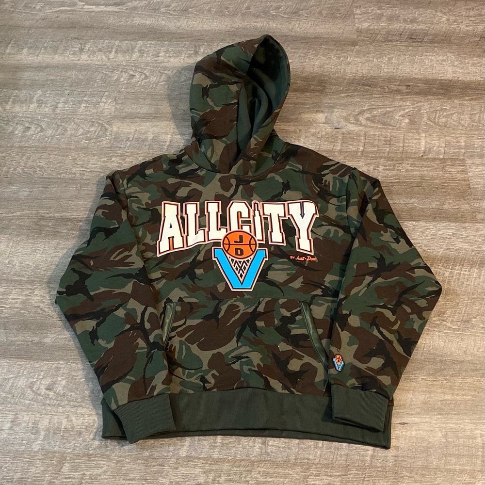Just Don camouflage All City HOODIE size large but also I think xl can fit it